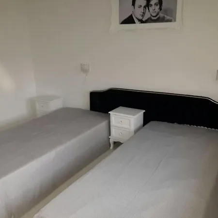 Agency Mittelfeld Homestay *