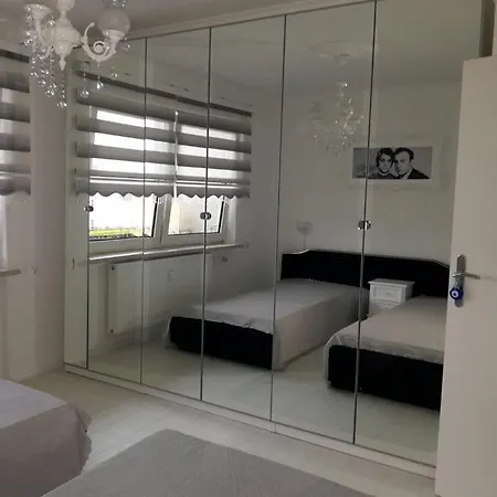 Agency Mittelfeld Homestay *