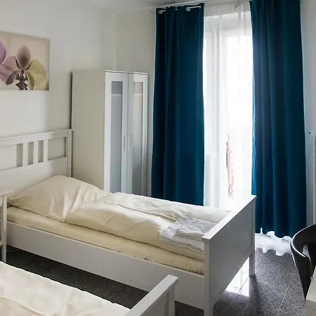 Agency Mittelfeld Homestay *